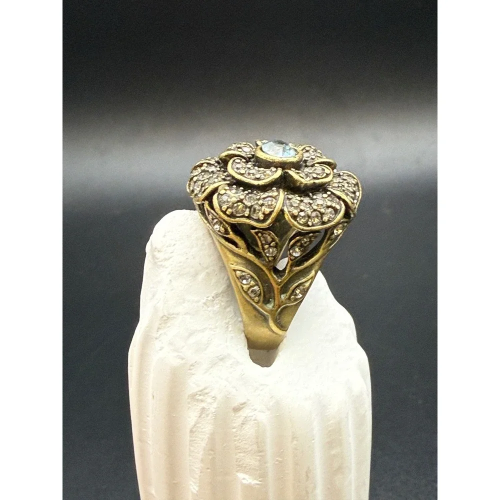Heidi Daus Crystal Flower Cocktail Ring Bronze Tone Blue Center Stone Size 8